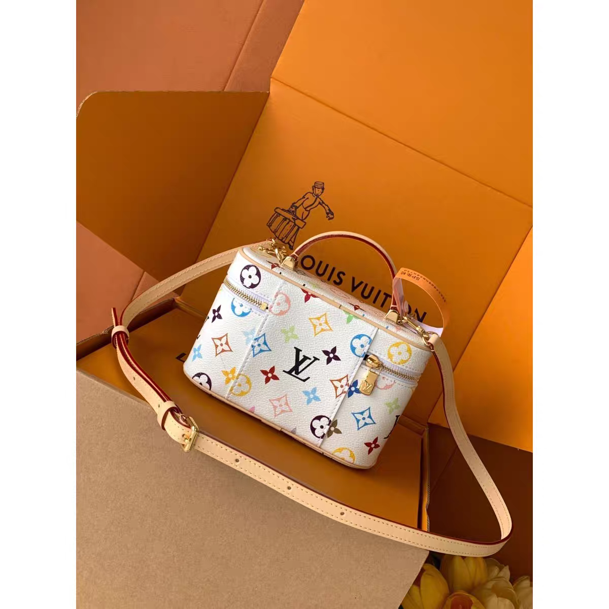 (Buy 3, pay for 2)Vintage-Inspired Box hand bag – Elegant Monogram Tote Box