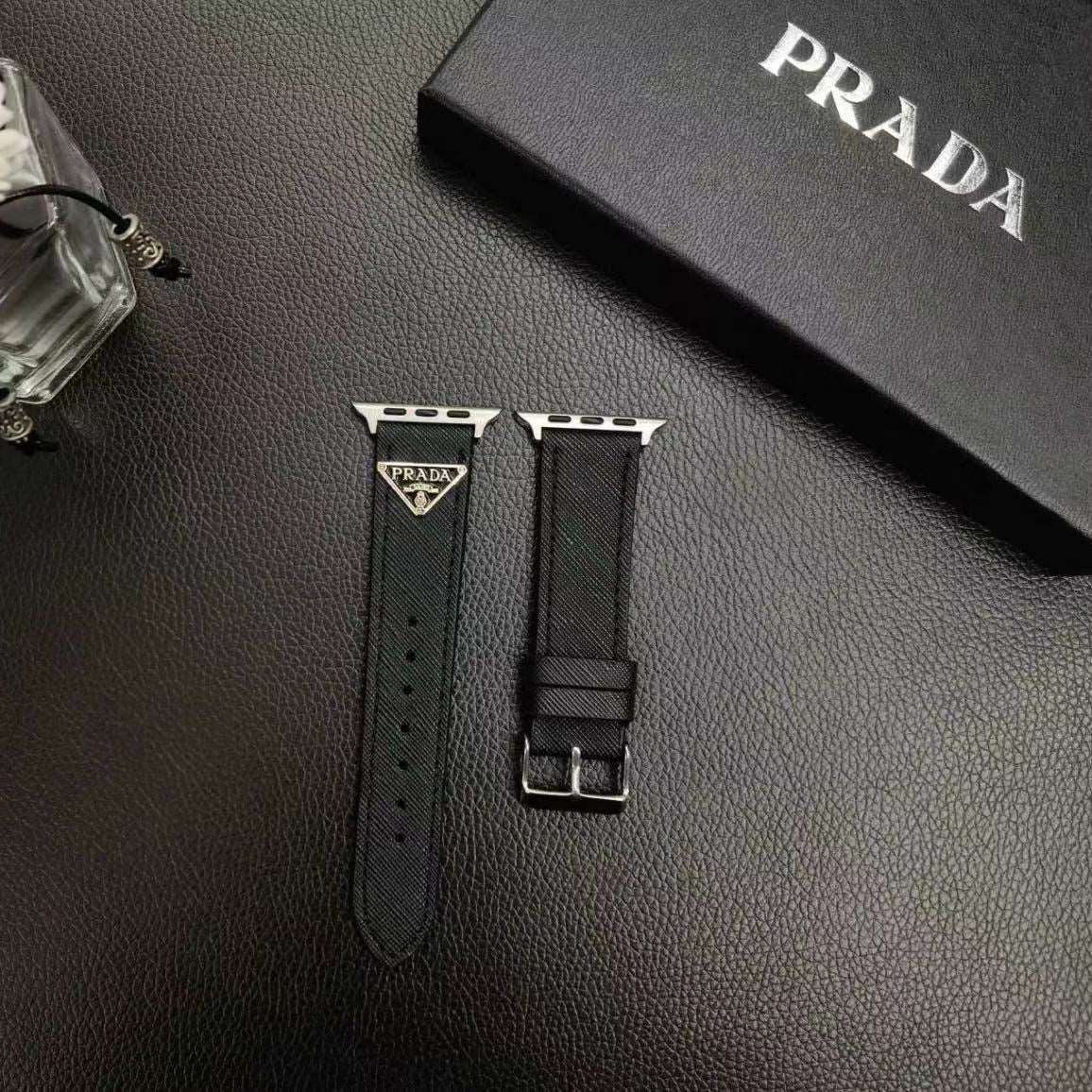 Fresh Black Apple Watch Straps