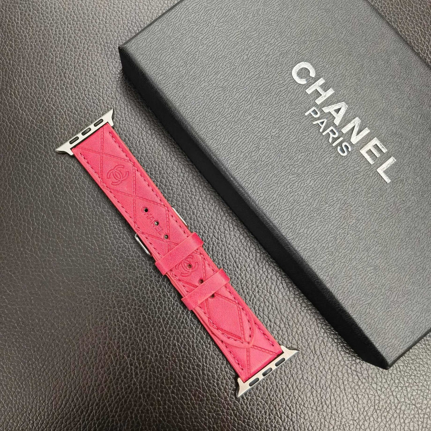 Knurling Apple Watch Straps