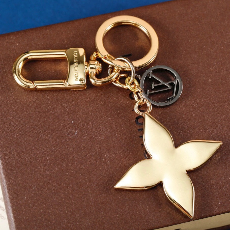 Four Leaf Clover Pendant Keychain