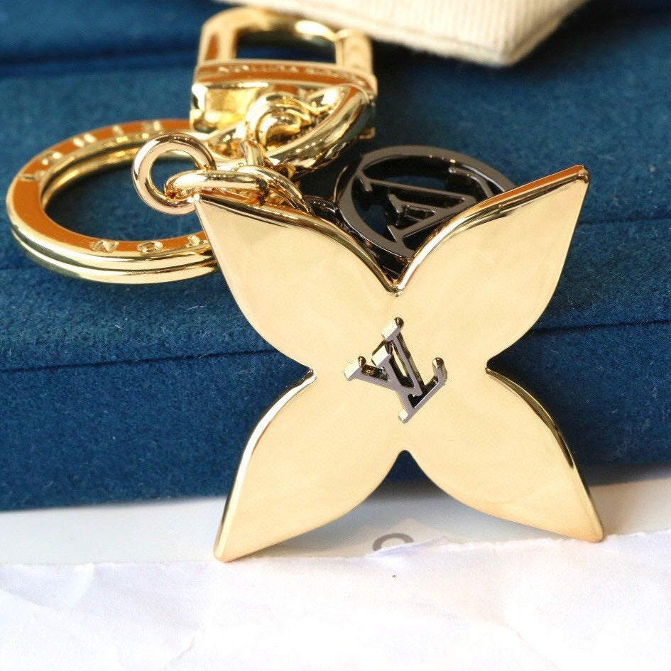 Four Leaf Clover Pendant Keychain