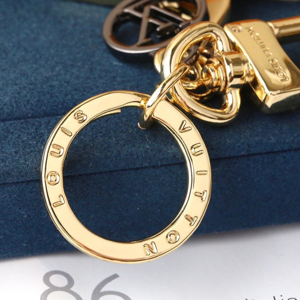 Four Leaf Clover Pendant Keychain