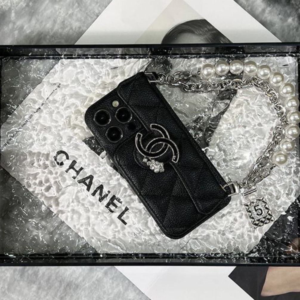 Grandeur Chain Phone Case For iPhone