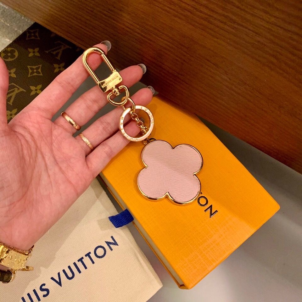 Grass Pendant Keychain